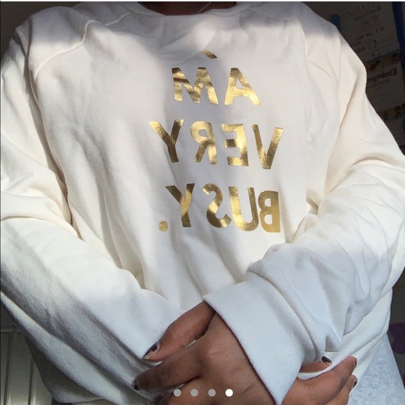 vintage cream crewneck with gold lettering - Picture 4 of 4